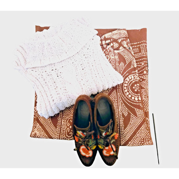 TORY BURCH HUNTINGTON EMBROIDERED FRINGE SUEDE BOOTIE LACE Size 6 - Picture 12 of 15